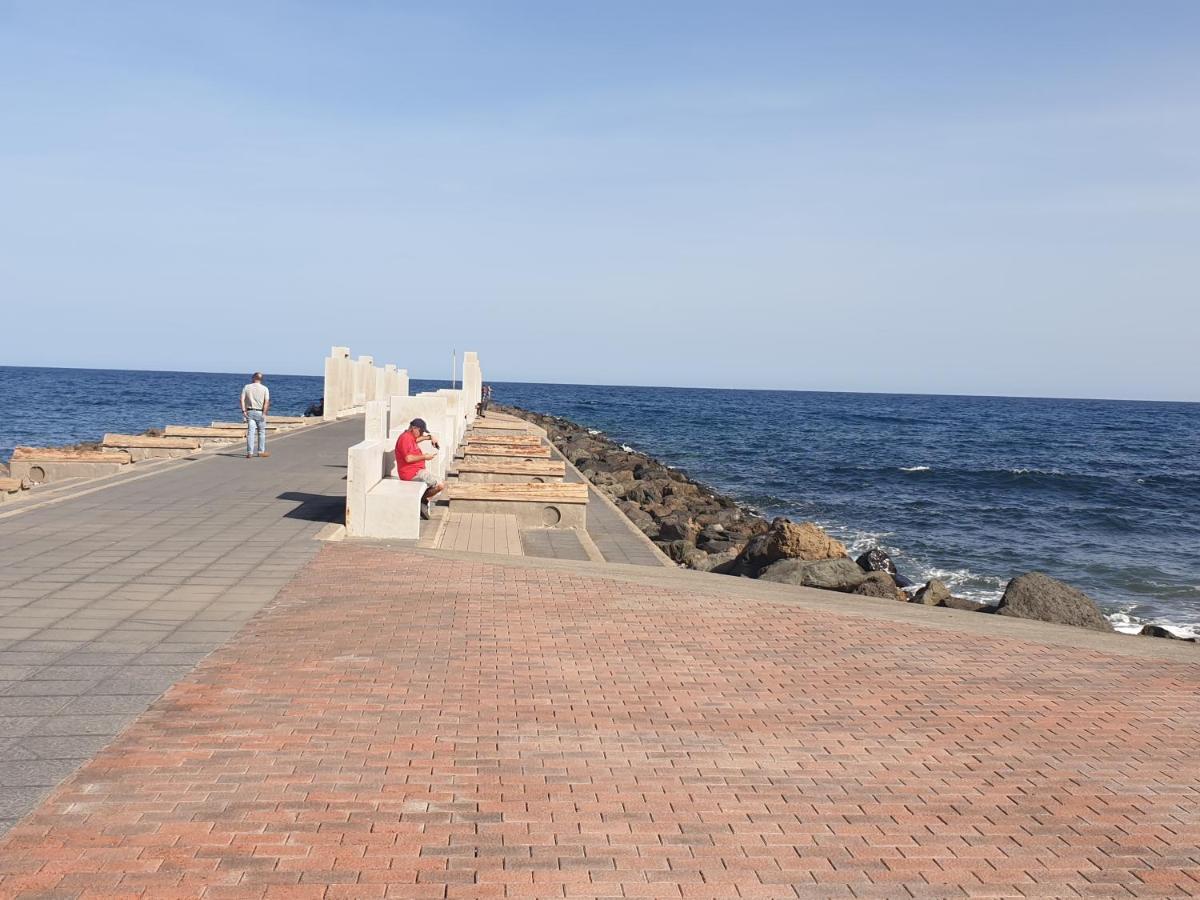 Brisas Del Mar Apartment, One Step From The Sea. El Burrero Екстериор снимка