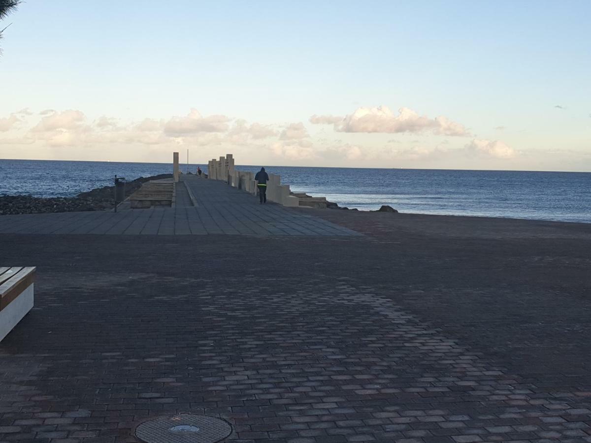 Brisas Del Mar Apartment, One Step From The Sea. El Burrero Екстериор снимка